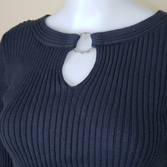 Blue Ribbed Keyhole Sweater - Picture 3 of 7
